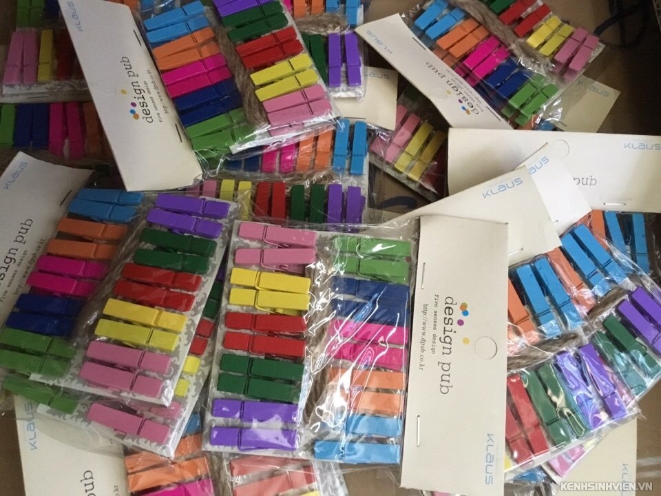 Kẹp gỗ kẹp ảnh trang trí, vòng gỗ dán tường