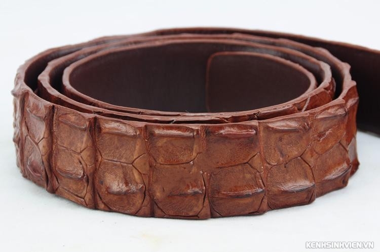 crocodile-leather-belt-fashion-authentic-materials-man-belt-best-quality-handmade-southeasten-style-1.jpg