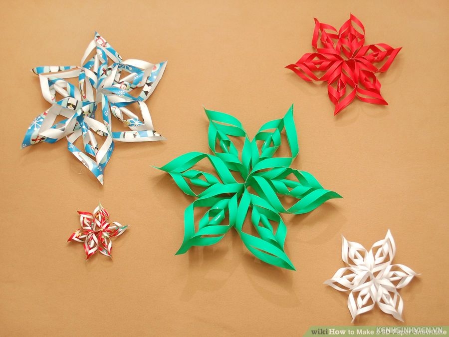 aid67689-900px-make-a-3d-paper-snowflake-step-12-version-3.jpg